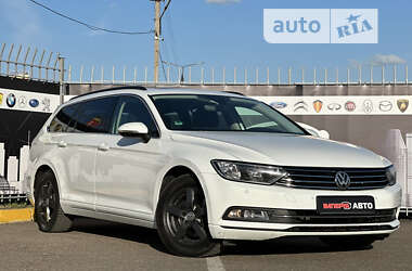 Универсал Volkswagen Passat 2016 в Киеве