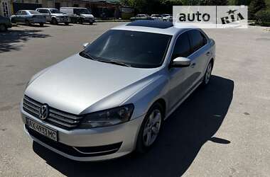 Седан Volkswagen Passat 2012 в Валках