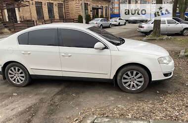 Седан Volkswagen Passat 2008 в Запорожье