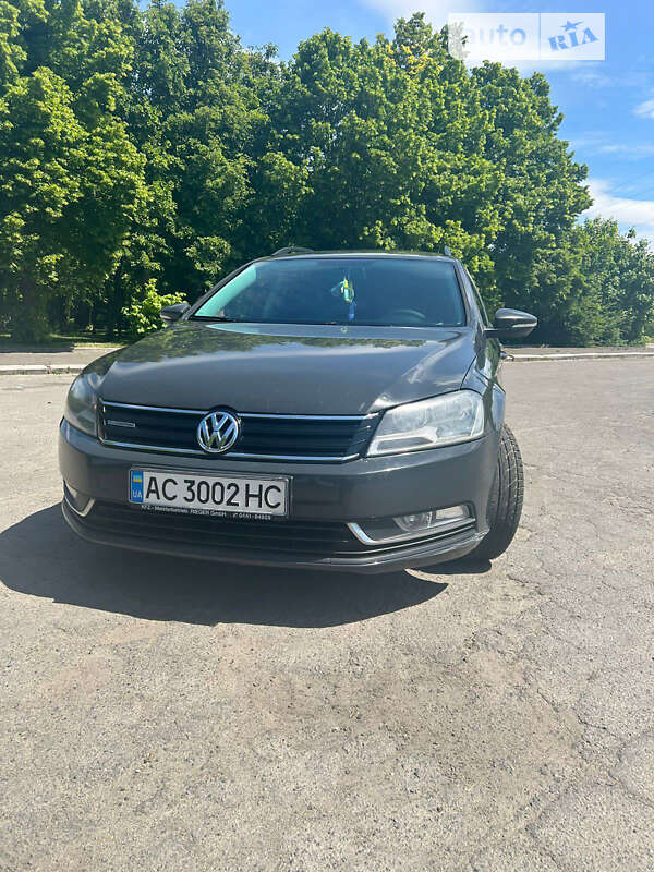 Универсал Volkswagen Passat 2013 в Владимир-Волынском