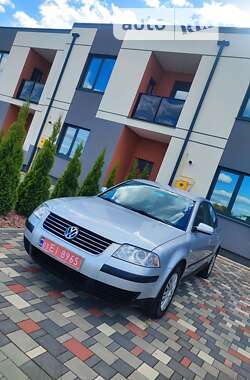 Седан Volkswagen Passat 2000 в Луцке