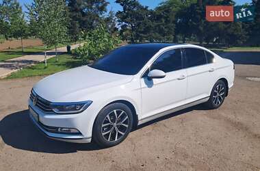 Седан Volkswagen Passat 2017 в Килии