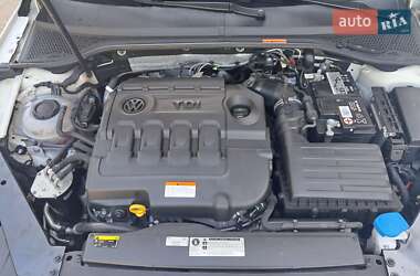 Седан Volkswagen Passat 2017 в 