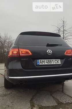 Універсал Volkswagen Passat 2014 в Житомирі