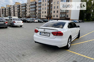 Седан Volkswagen Passat 2012 в Виннице