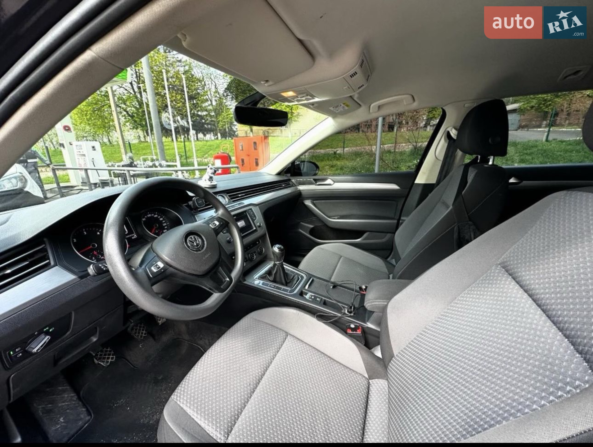 2015 Volkswagen Passat - мініатюра 2