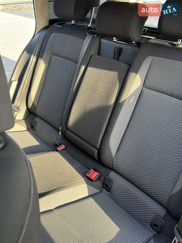 Универсал Volkswagen Passat 2015 в Первомайске