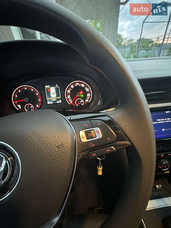 Седан Volkswagen Passat 2020 в Каменском