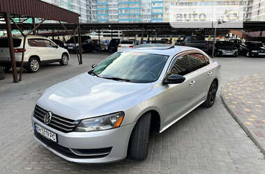 Седан Volkswagen Passat 2012 в Одесі