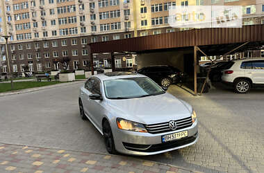 Седан Volkswagen Passat 2012 в Одесі