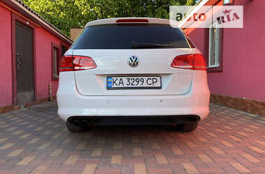Универсал Volkswagen Passat 2012 в Врадиевке