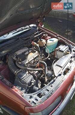 Седан Volkswagen Passat 1991 в Городенці