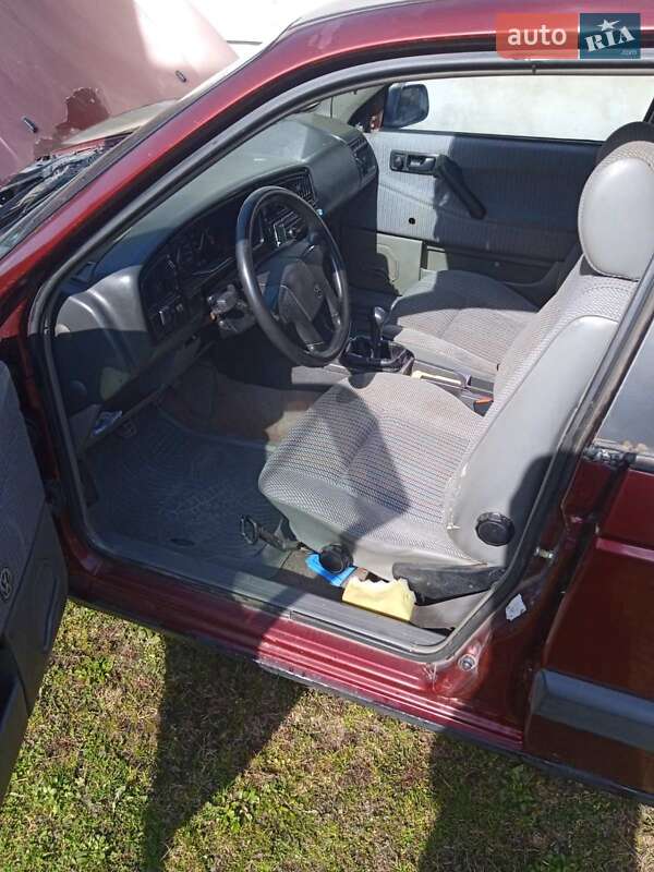 Седан Volkswagen Passat 1991 в Городенці