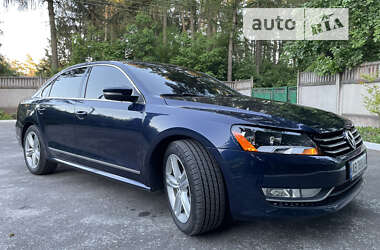 Седан Volkswagen Passat 2013 в Виннице