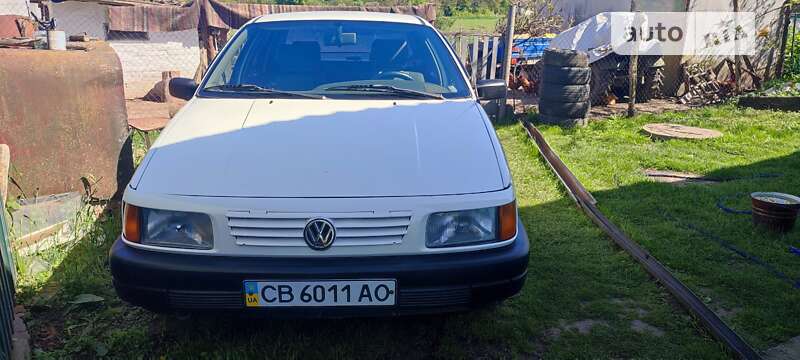 Седан Volkswagen Passat 1992 в Прилуках