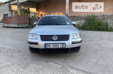 Седан Volkswagen Passat 2000 в Ровно