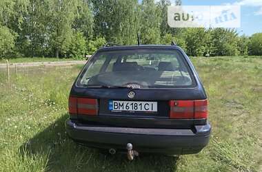 Универсал Volkswagen Passat 1995 в Шостке