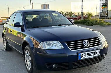 Седан Volkswagen Passat 2003 в Новоднестровске