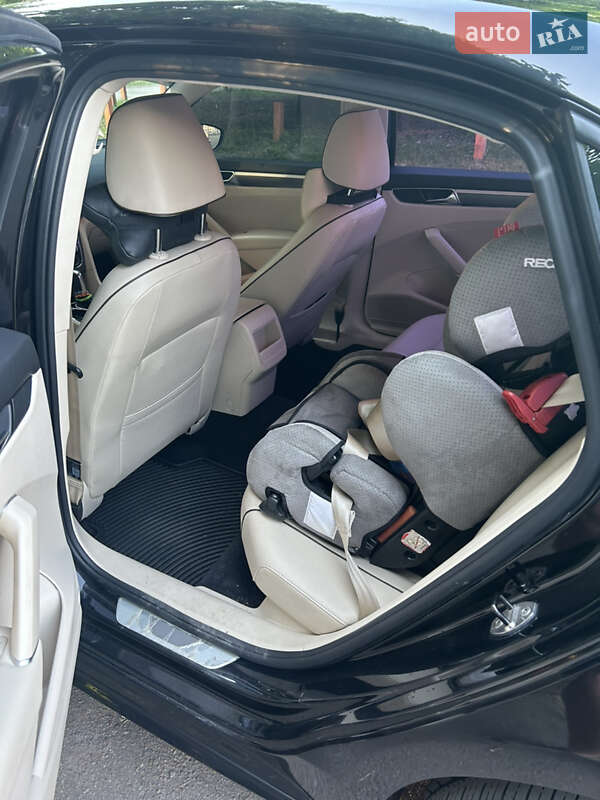 Седан Volkswagen Passat 2017 в Ірпені