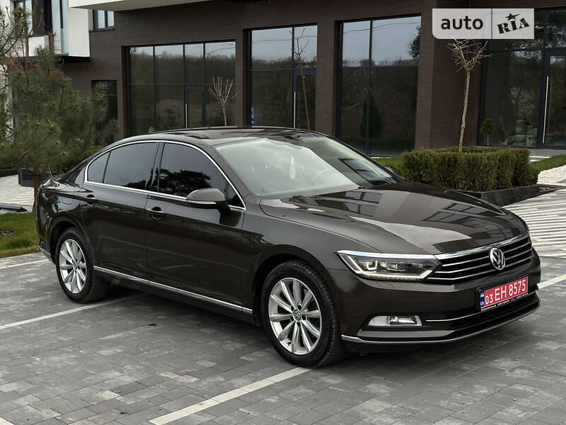 Седан Volkswagen Passat 2017 в Тячеве