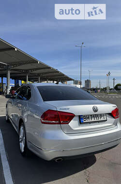 Седан Volkswagen Passat 2014 в Одессе