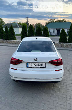 Седан Volkswagen Passat 2016 в Черкассах