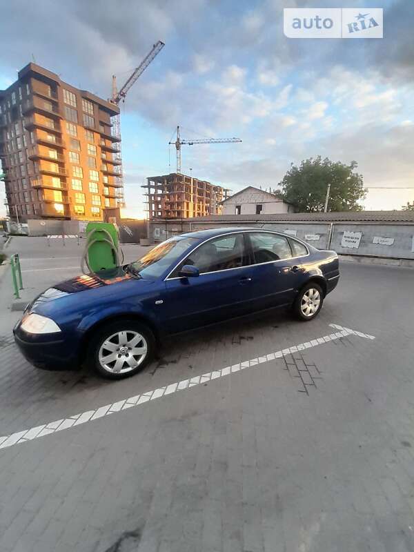 Седан Volkswagen Passat 2002 в Виннице