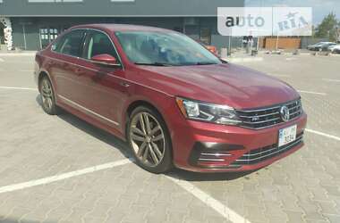 Седан Volkswagen Passat 2016 в Києві