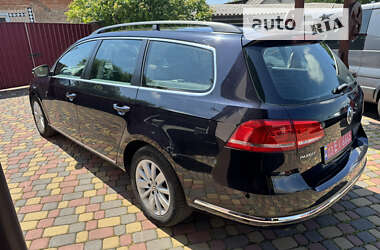 Универсал Volkswagen Passat 2012 в Ровно