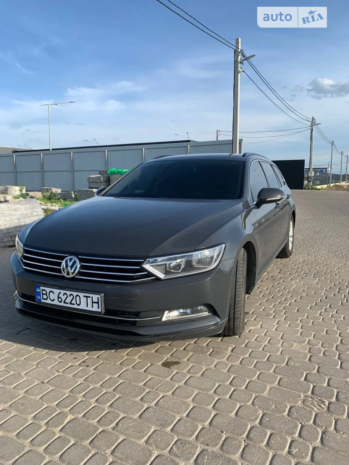 2015 Volkswagen Passat - фото 1