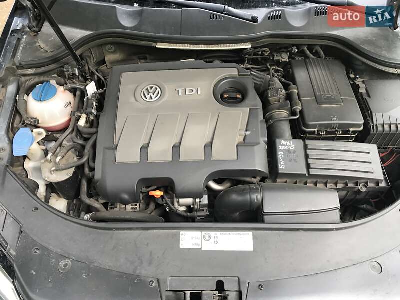 Седан Volkswagen Passat 2011 в Сокале