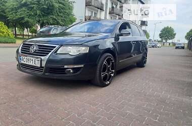 Универсал Volkswagen Passat 2006 в Владимир-Волынском