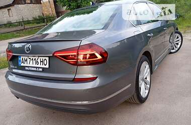 Седан Volkswagen Passat 2017 в Житомирі