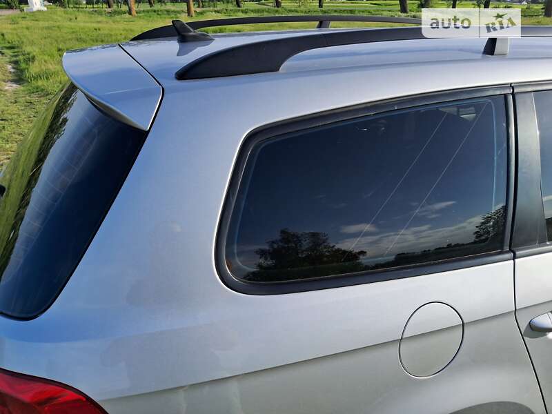 Універсал Volkswagen Passat 2011 в Києві фото 31 Універсал Volkswagen Passat 2011 в Києві