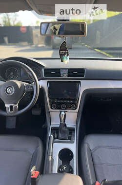 Седан Volkswagen Passat 2013 в Борисполе