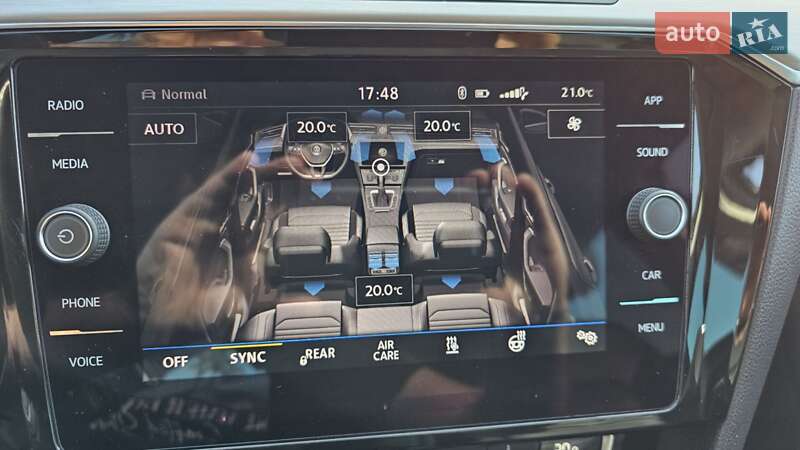 Універсал Volkswagen Passat 2017 в Глибокій