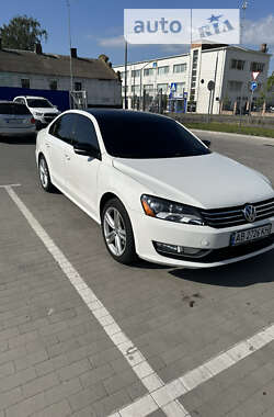 Седан Volkswagen Passat 2014 в Вінниці