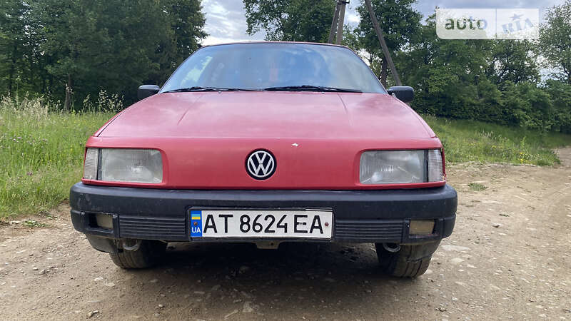 Седан Volkswagen Passat 1990 в Косове