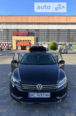 Седан Volkswagen Passat 2014 в Луцке