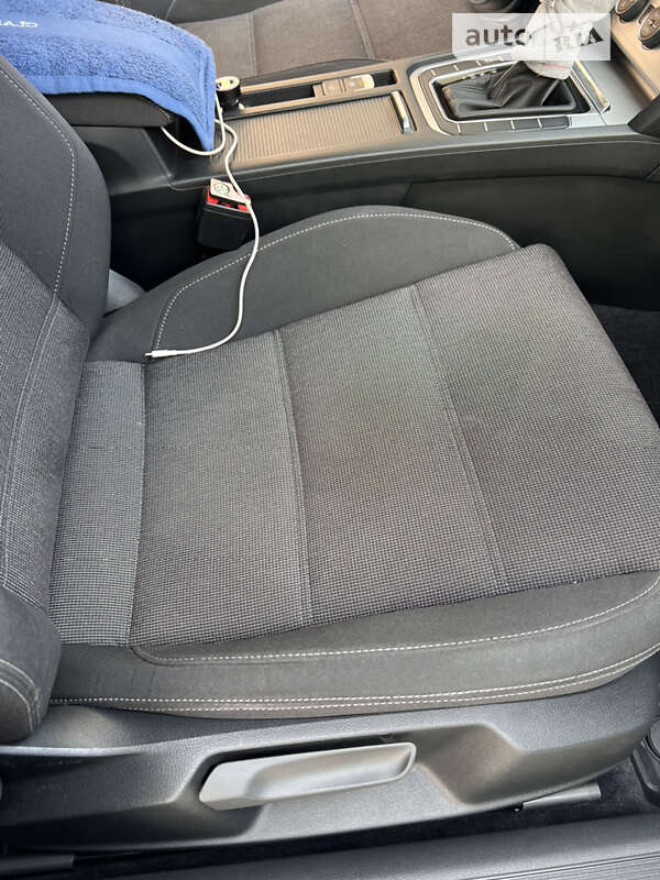 Универсал Volkswagen Passat 2019 в Глухове