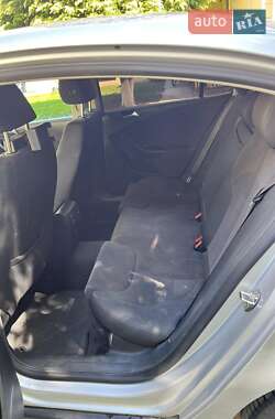 Седан Volkswagen Passat 2009 в 