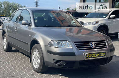 Седан Volkswagen Passat 2001 в Черновцах