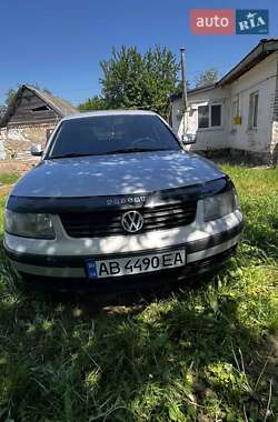 Седан Volkswagen Passat 1997 в Києві