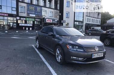 Седан Volkswagen Passat 2015 в Тернополе