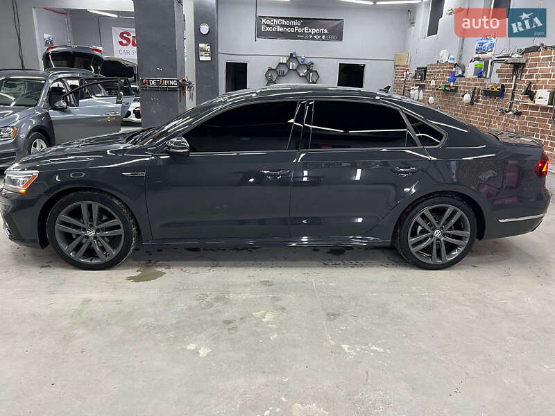 Седан Volkswagen Passat 2017 в Львові