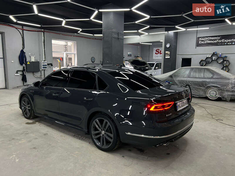 Седан Volkswagen Passat 2017 в Львові