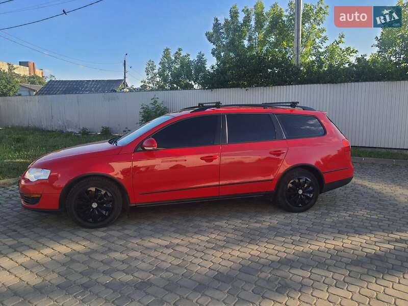 Универсал Volkswagen Passat 2010 в Ивано-Франковске
