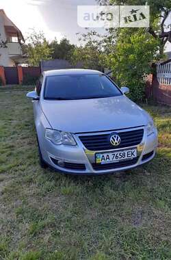 Седан Volkswagen Passat 2007 в Киеве