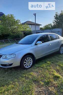 Седан Volkswagen Passat 2007 в Киеве