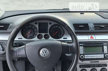 Седан Volkswagen Passat 2007 в Киеве